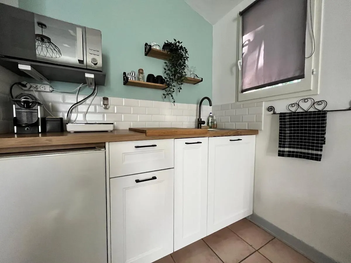 Appartement Aix-En-Provence, Charmant Studio Proche Toutes Comodites Et Axes Routiers, Linges Fournis