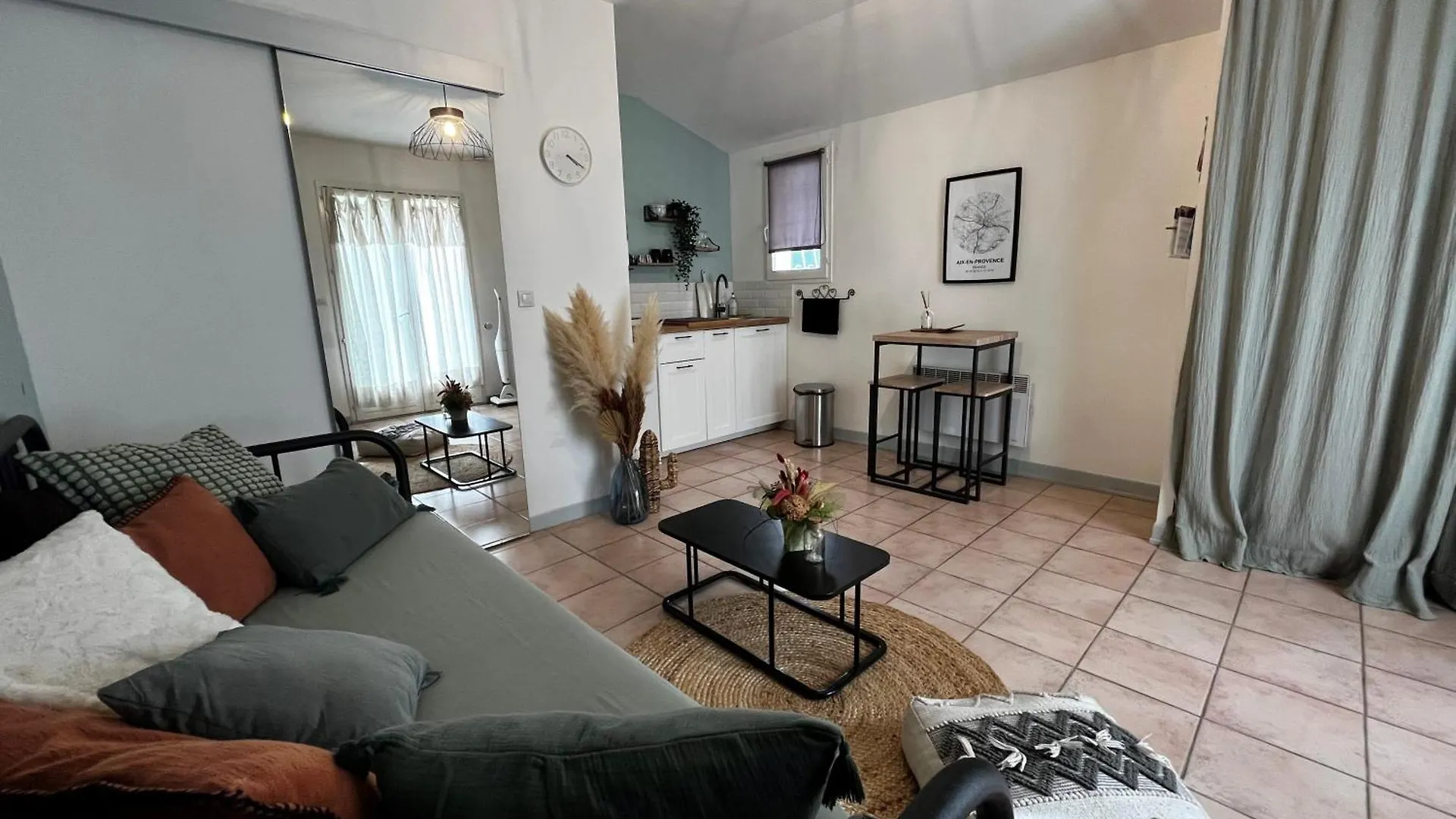 Aix-En-Provence, Charmant Studio Proche Toutes Comodites Et Axes Routiers, Linges Fournis Apartment Aix-en-Provence